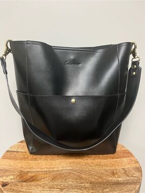 Seammer Black Leather Bucket Bag